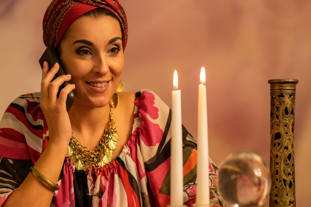 telefon do wróżki - powód podwyższonego rachunku za telefon, ilustracja